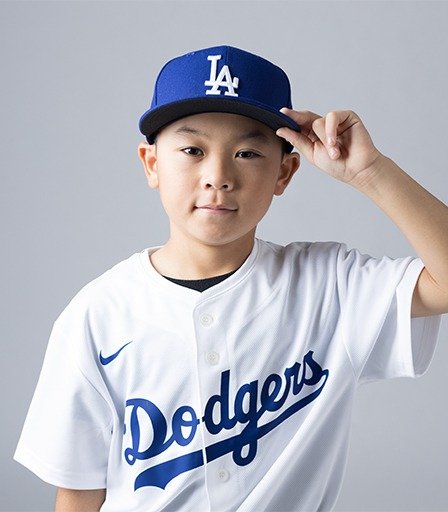 2026年ドリームキッズキャンペーン：キッズコース：ロサンゼルスドジャースのユニフォームを着た男の子