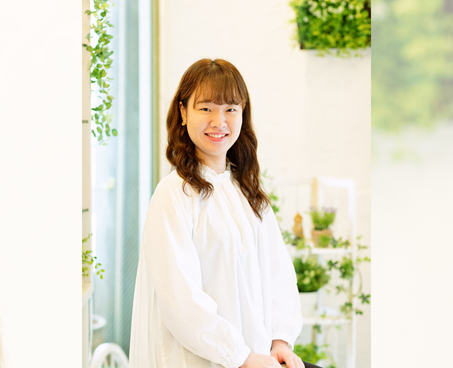 写真:ブライダルコーディネーター武山玲奈